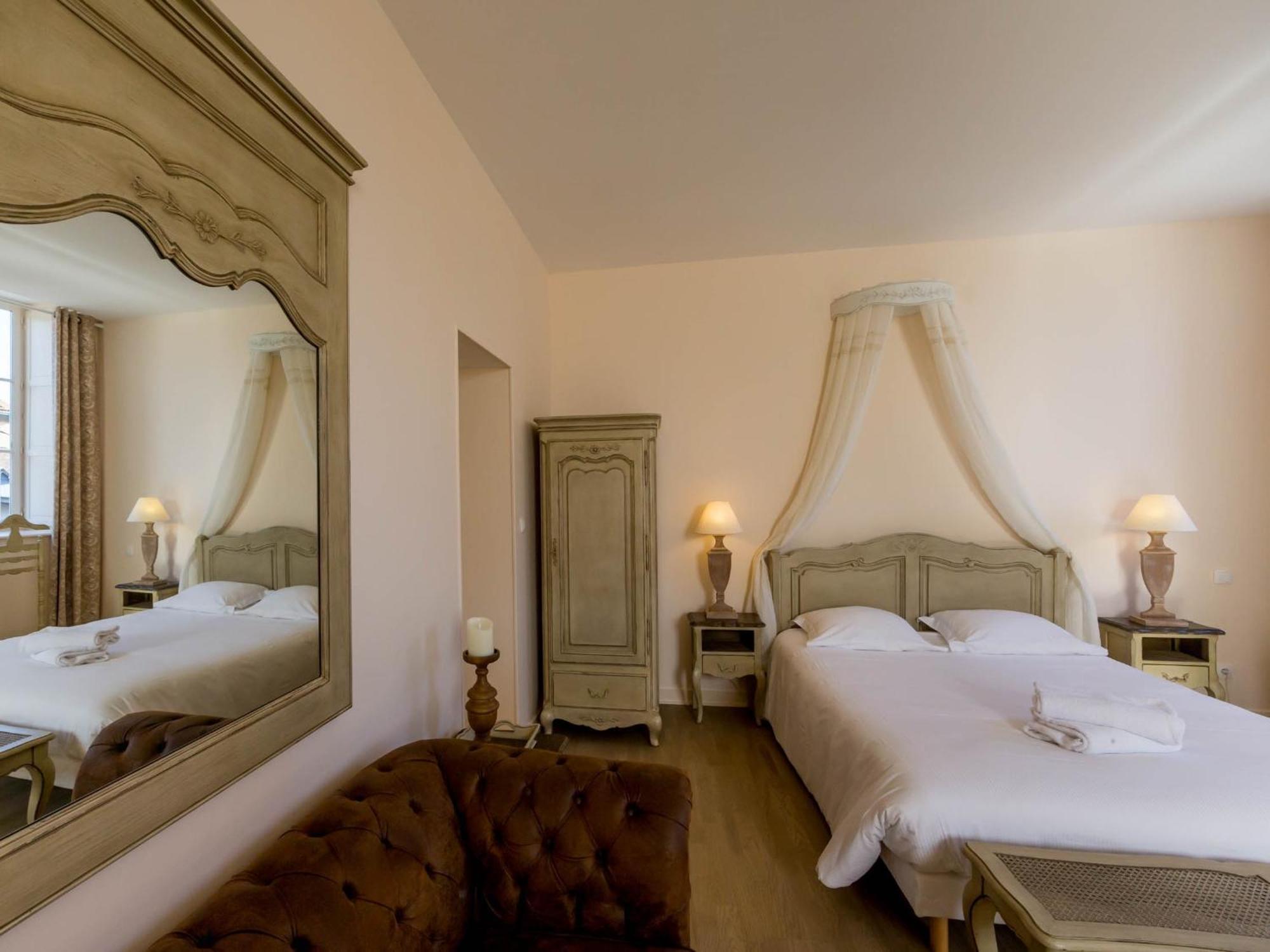 Le Cara - 4 Appartements Calmes Et Chics Au Coeur De Beaune Beaune  Ruang foto