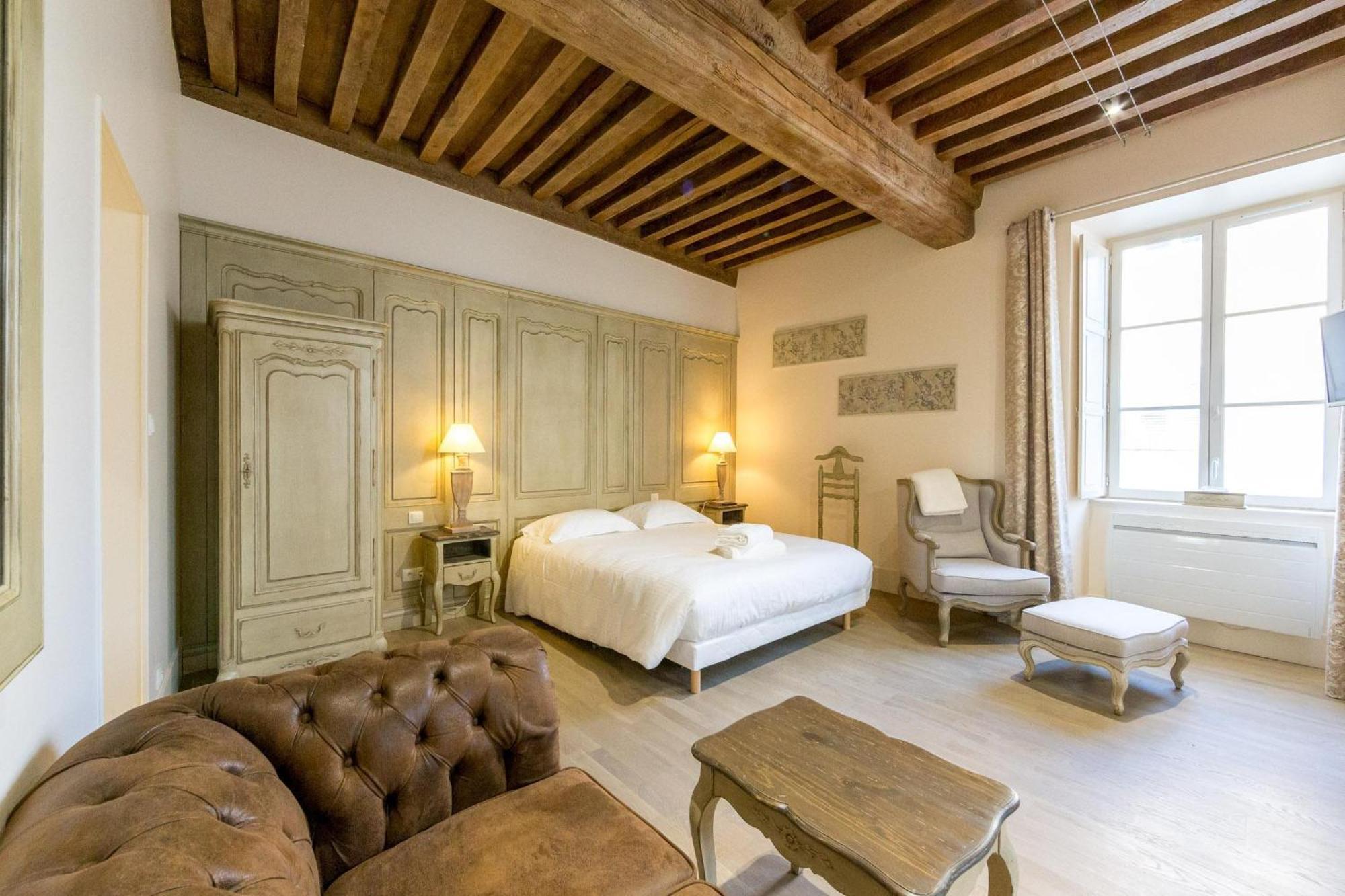 Le Cara - 4 Appartements Calmes Et Chics Au Coeur De Beaune Beaune  Ruang foto