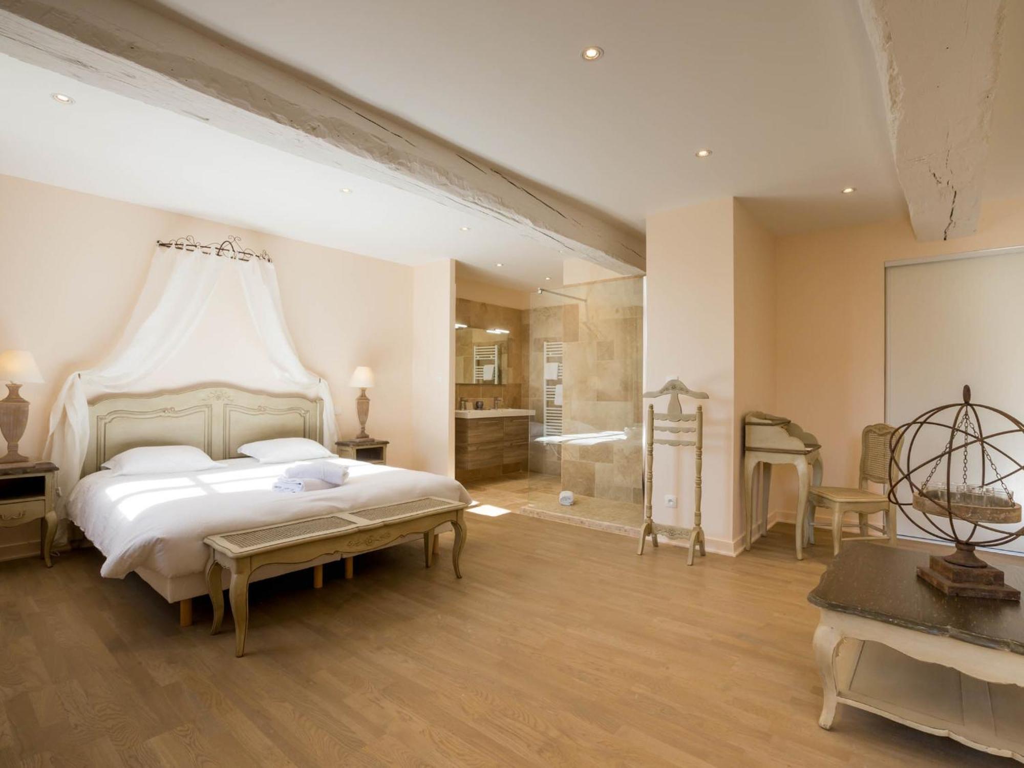 Le Cara - 4 Appartements Calmes Et Chics Au Coeur De Beaune Beaune  Ruang foto